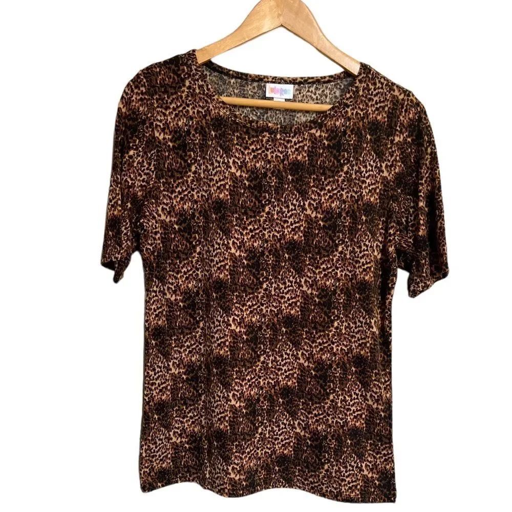 LuLaRoe Gigi Tee Leopard Print Top Size Medium
